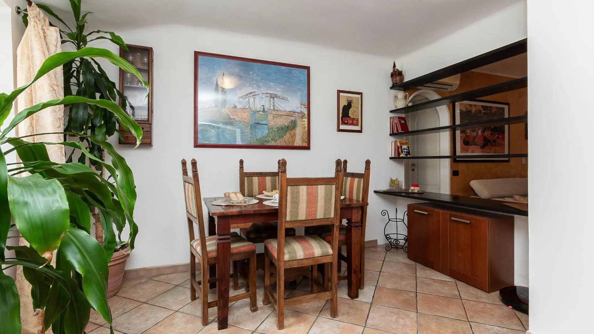 Hilde'S House Apartment Genoa