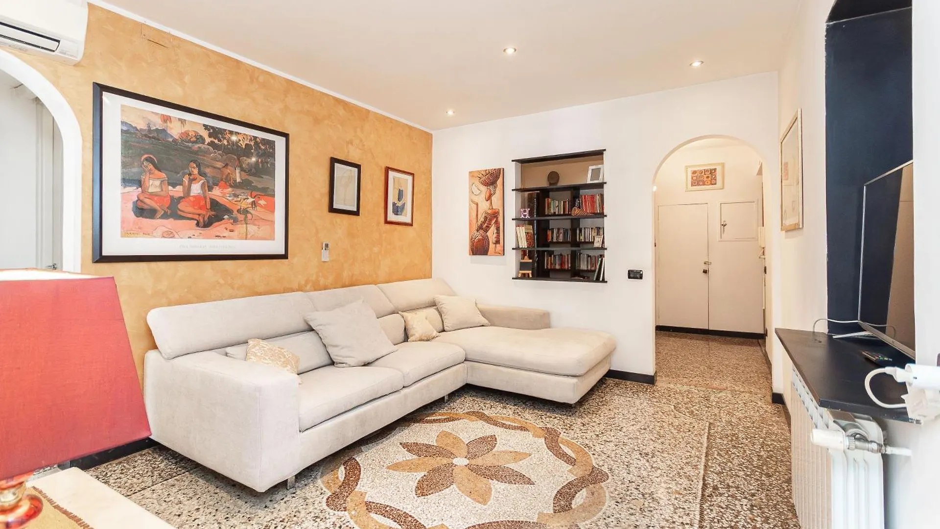 Hilde'S House Apartment Genoa