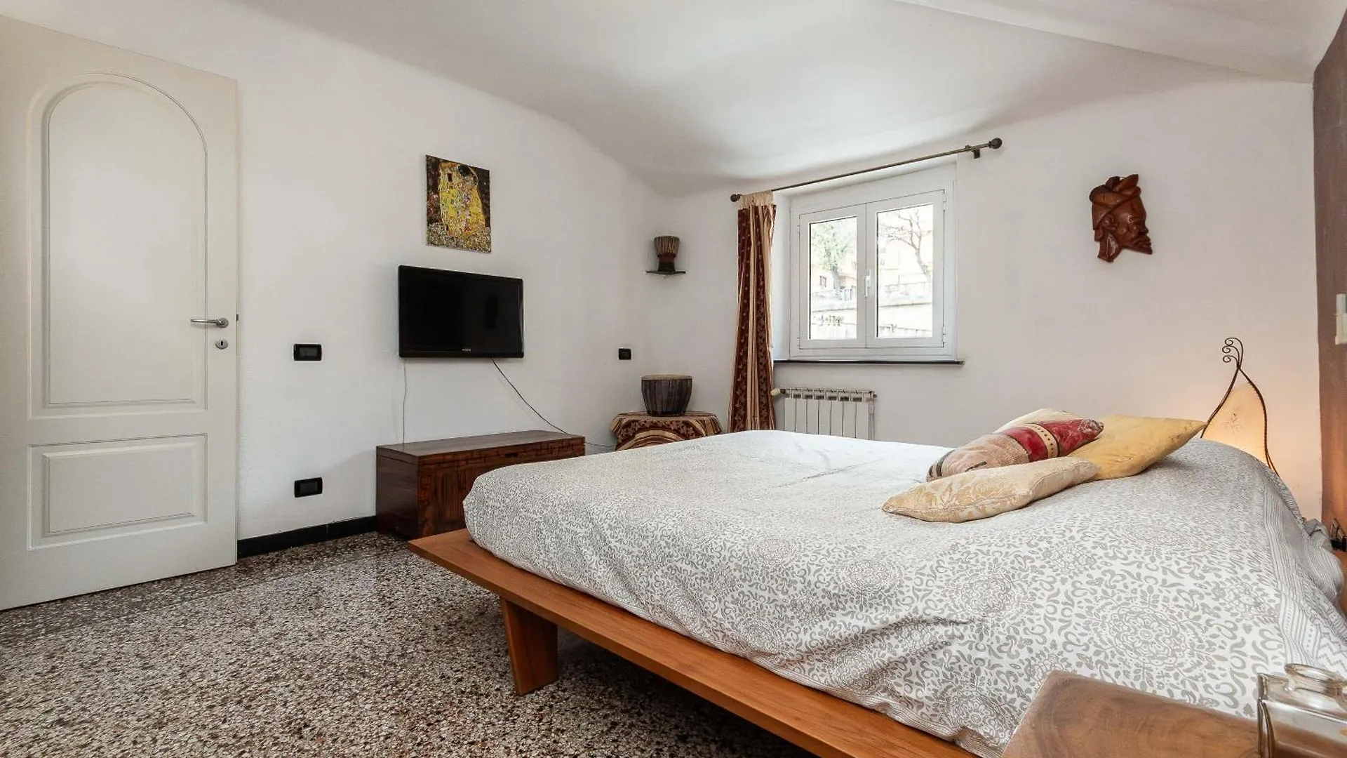 Hilde'S House Apartment Genoa Italy