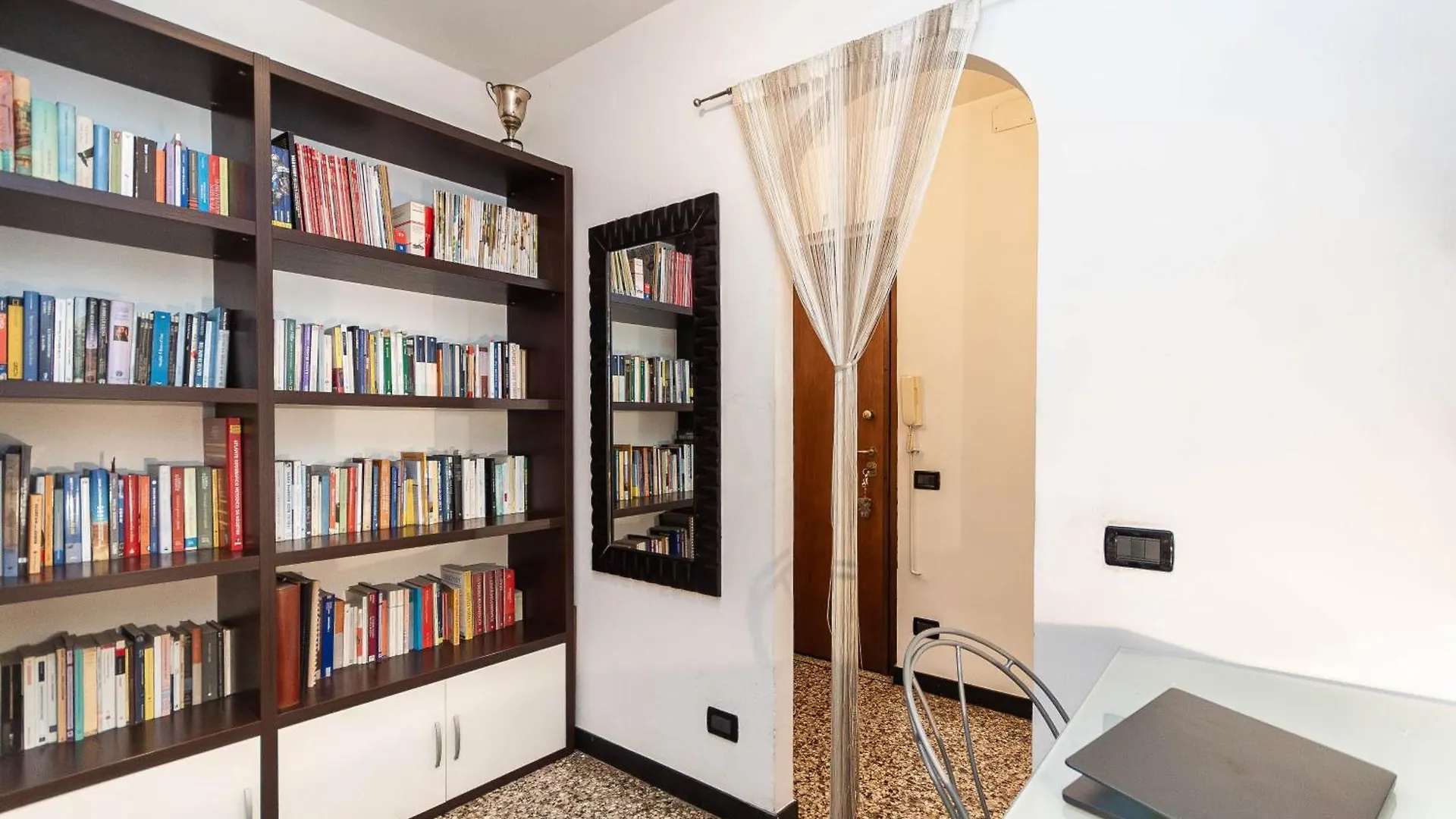 Hilde'S House Apartment Genoa